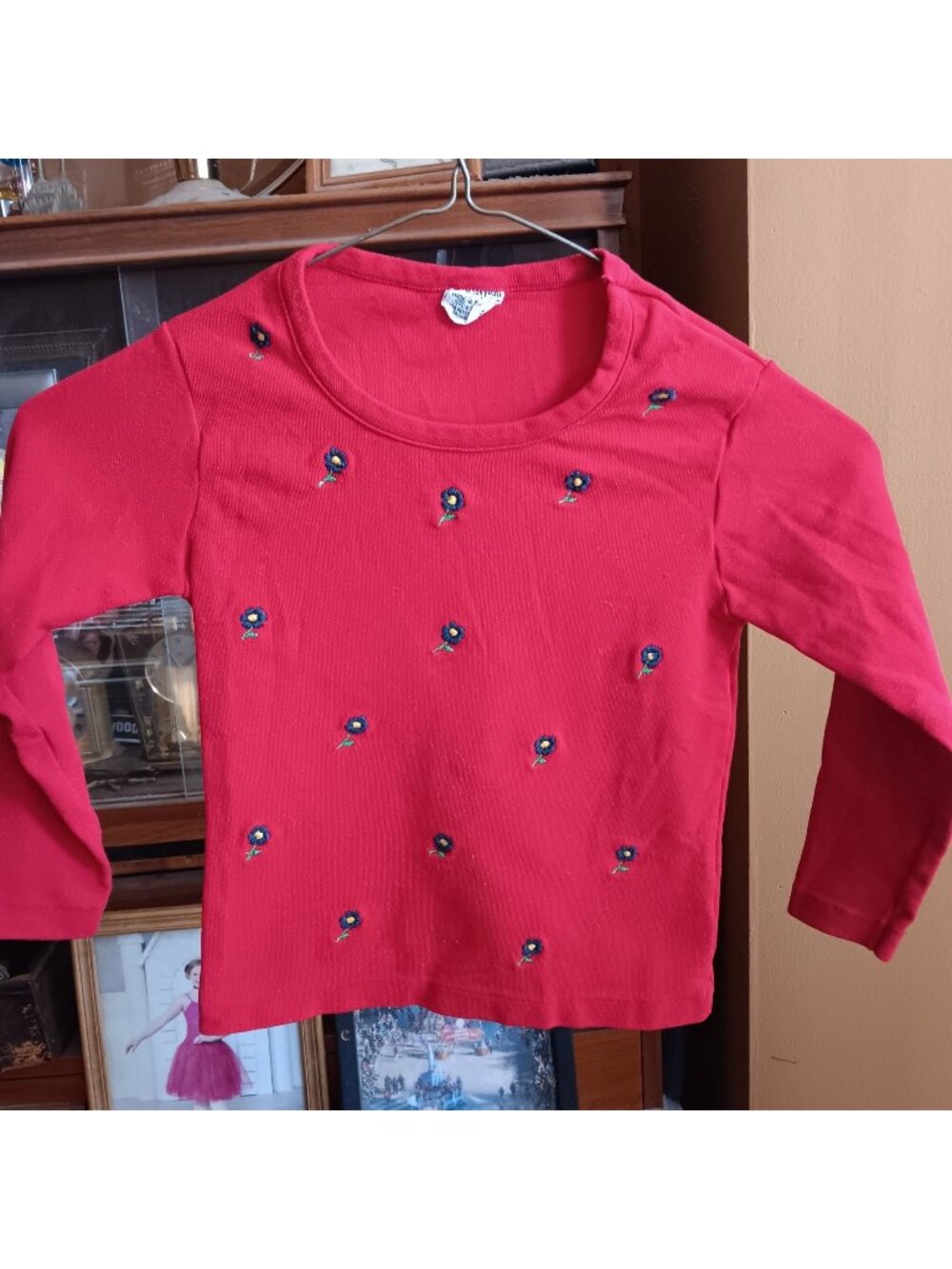 True Vintage Girls 7 Stretch Top Red Long-Sleeve Embroidered Flowers Crew Neck